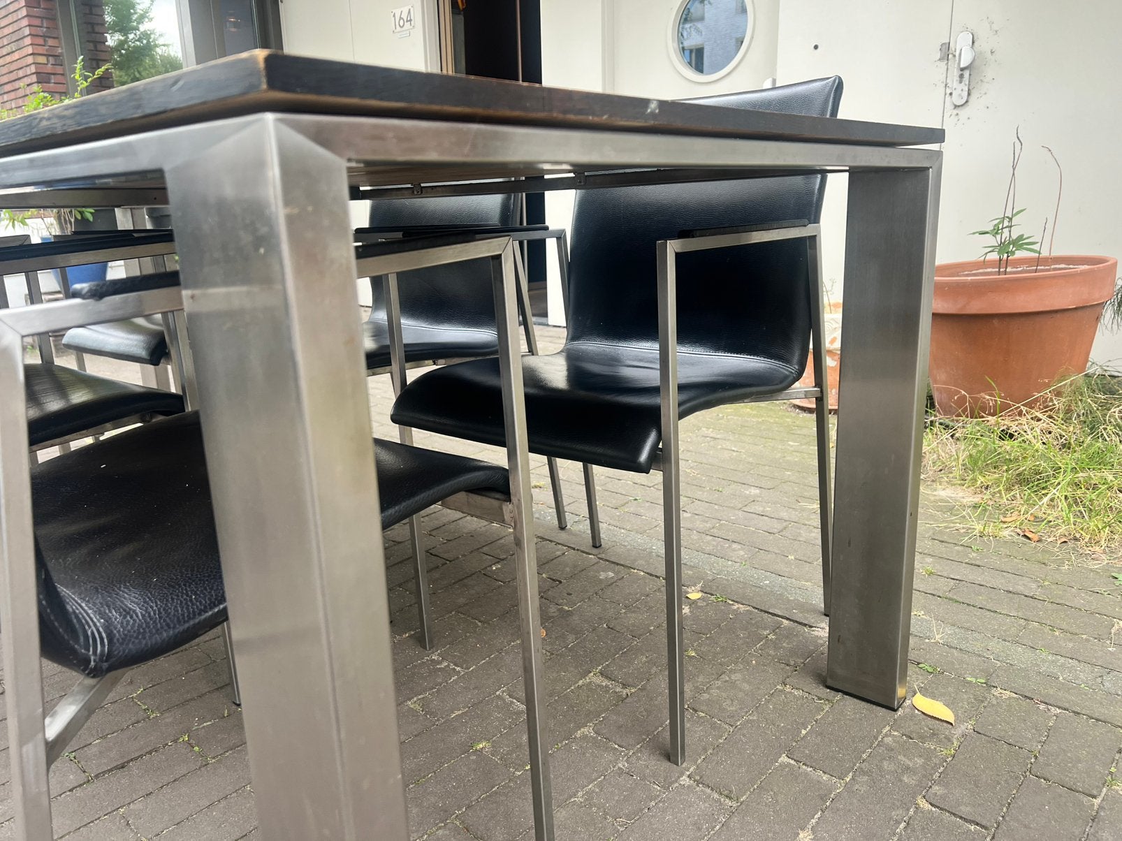 Foto 10 van Design eettafel met 6 stoelen 220x90