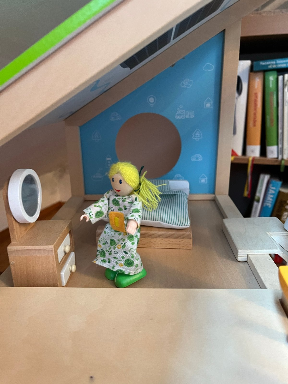 Hape Poppenhuis voor Jongens en Meisjes - Compleet met Meube, Kinderen en Baby's, Speelgoed | Poppenhuizen, Ophalen, Zo goed als nieuw