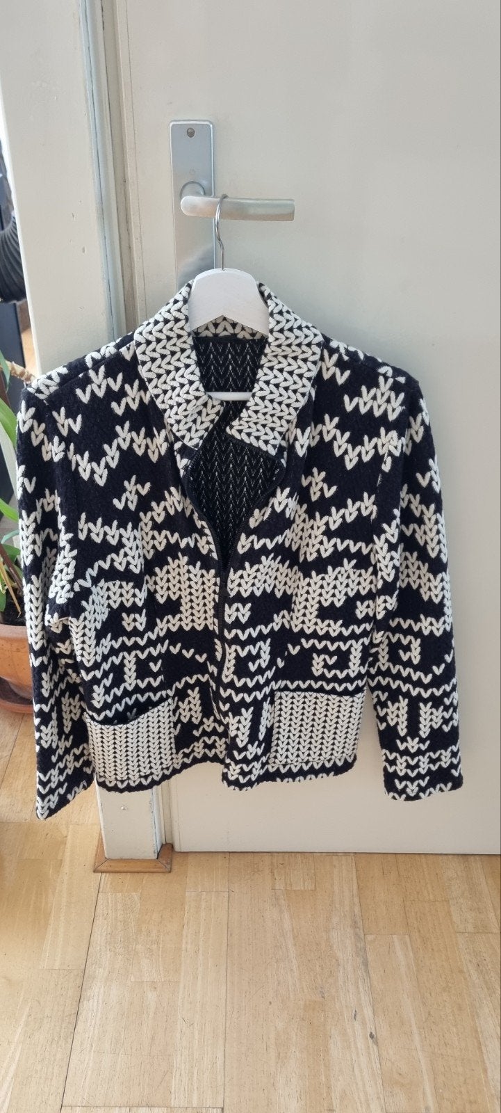 Heel mooi vest van Annikki Karvinen handgemaakt, Kleding | Dames, Ophalen of Verzenden, Zo goed als nieuw