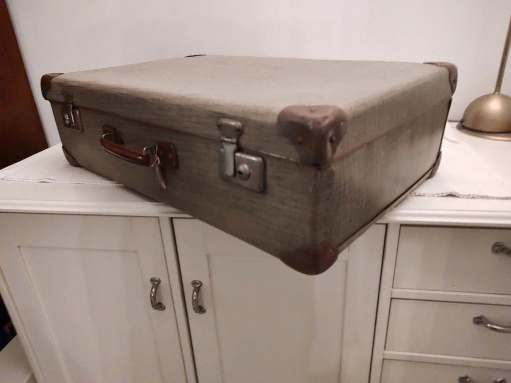 K425 VINTAGE  jaren 40 koffer van geperst karton, 60 tot 70 cm, Overige materialen, Gebruikt, -