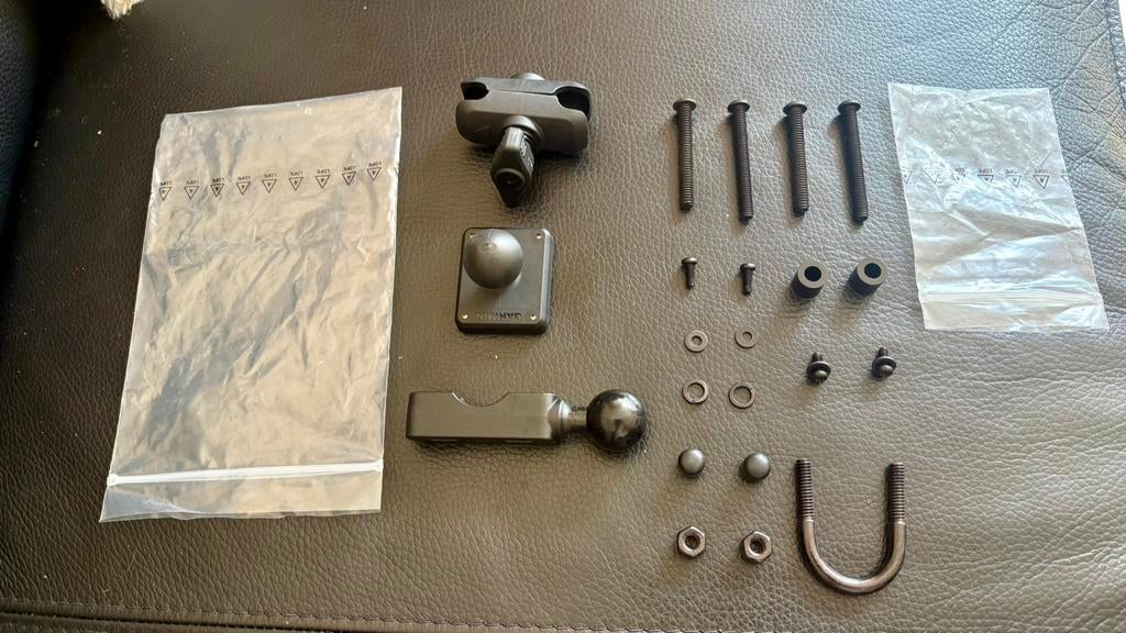 Garmin RAM motorhouder, compleet nieuwe set, Motoren, Accessoires | Navigatiesystemen, Ophalen of Verzenden, Nieuw