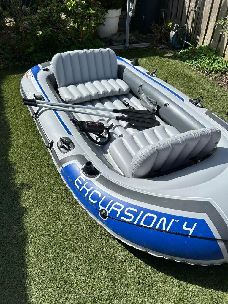 Intex excursion 4 rubber boot, Watersport en Boten, Kano's, Ophalen, Gebruikt