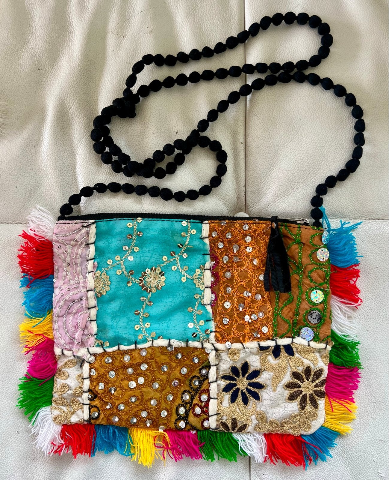 Boho Ibiza tasje 20x27 cm met kwastjes en pailletten, Ophalen of Verzenden, Nieuw, Overige kleuren, Schoudertasje