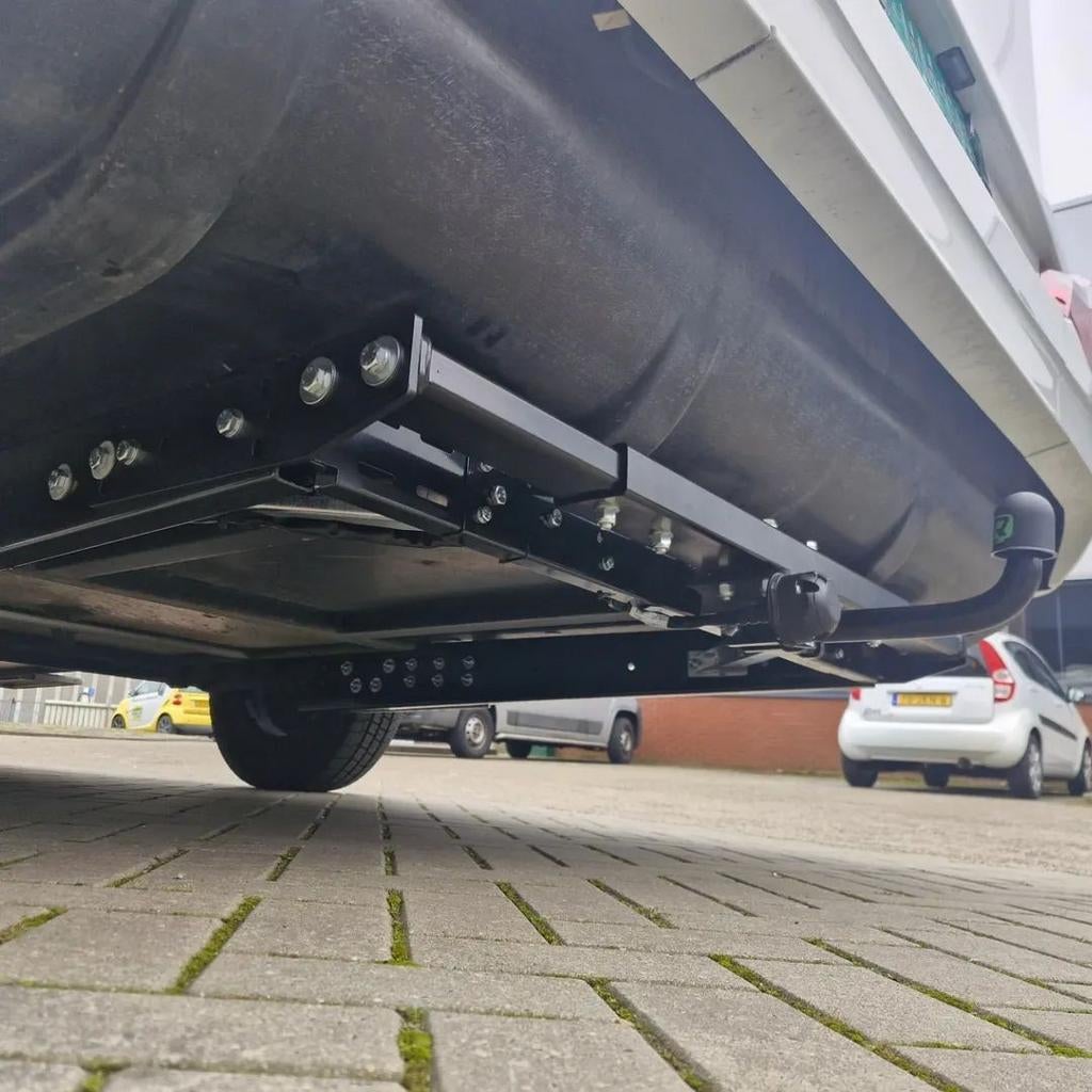 Montage Trekhaak of draagsysteem camper, Ophalen, Nieuw