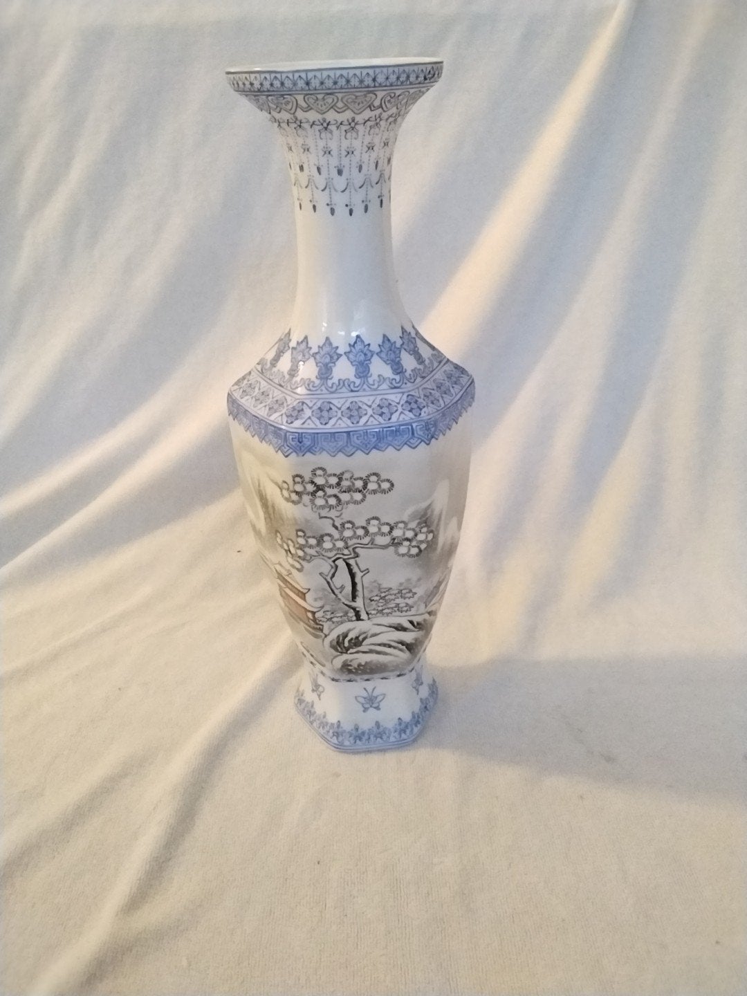 Antieke Chinese Porseleinen Vaas - Blauw en Wit Landschap, Ophalen of Verzenden