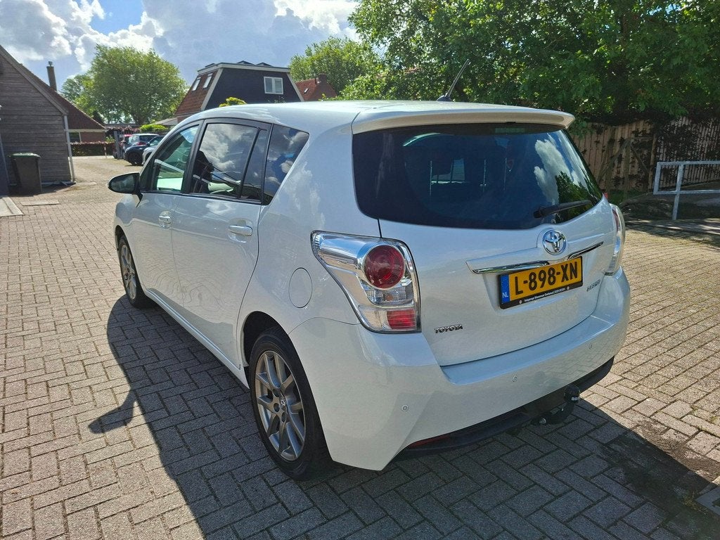 Toyota Verso 1.8 VVT-i Business Titanium 7p. navi camera tre, Auto's, Toyota, Voorwielaandrijving, Euro 5, Gebruikt, 7 stoelen