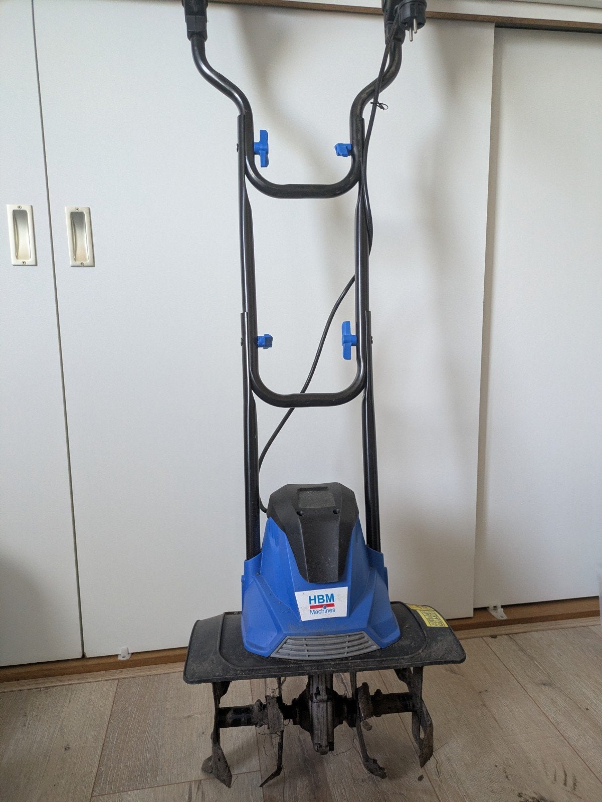 HBM Elektrische Tuinfrees 1050W - Krachtig en Compact, Tuin en Terras, Ophalen of Verzenden