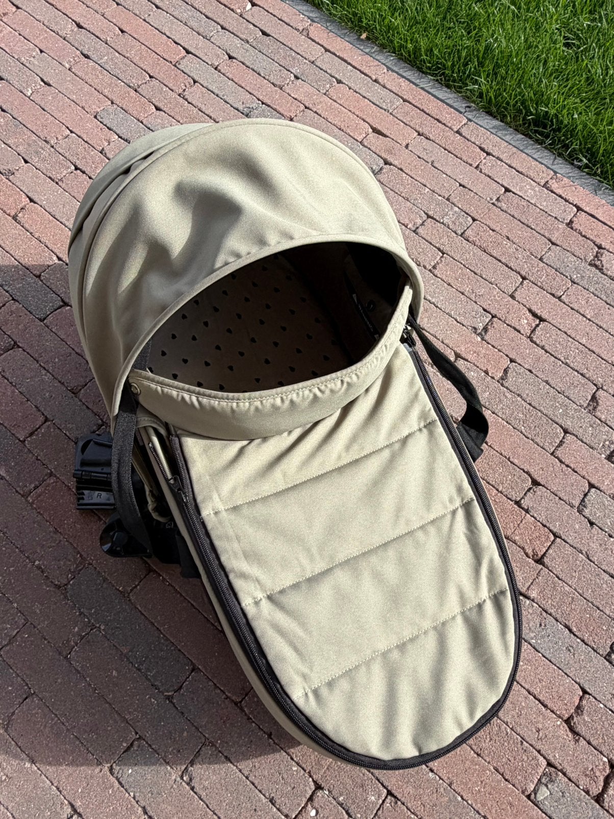Babyzen YOYO reiswieg in olijfgroen, Gebruikt, Met reiswieg, Ophalen, Kinderwagen