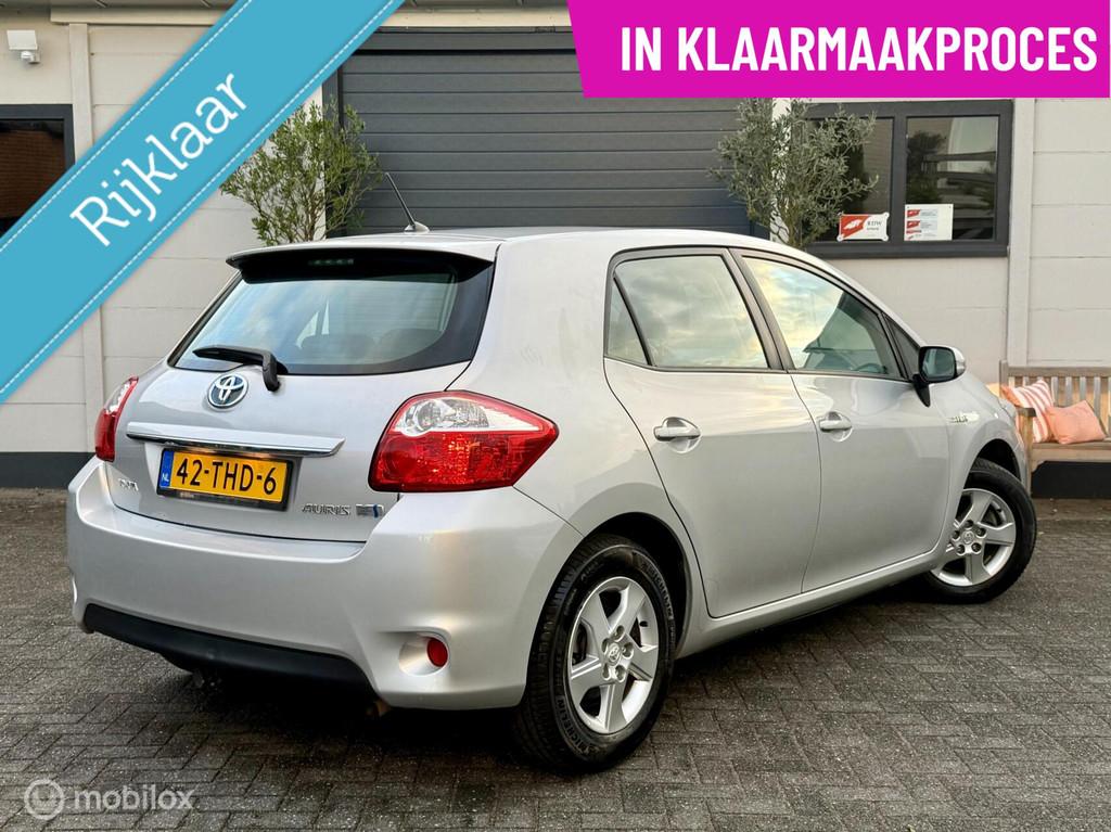 Toyota Auris 1.8 Full Hybrid Aspiration|RIJKLAAR|1EIG|T.HAAK, Auto's, Euro 5, Gebruikt, Start-stop-systeem, 4 cilinders