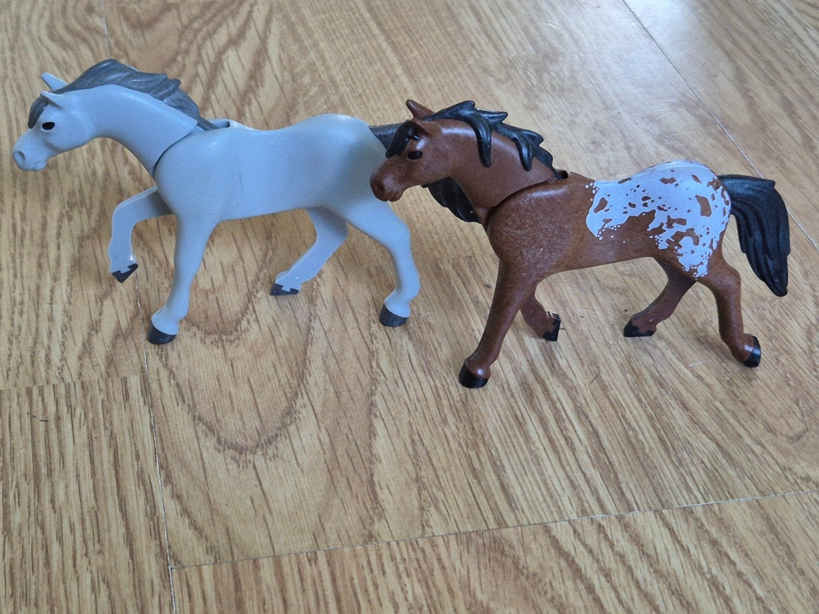 playmobil picknickkoets, wilde mustangs en man met hond, Ophalen of Verzenden, Zo goed als nieuw