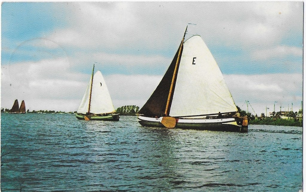 Sus66 Gelopen oude ansichtkaart friesland skutsjesilen, Ophalen of Verzenden, 1960 tot 1980, Gelopen, Friesland