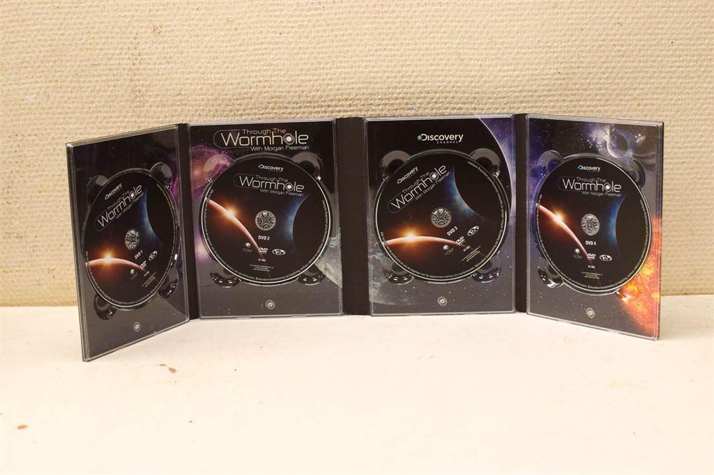 4 dvd box Trough the Wormhole with morgan Freeman 47183, Cd's en Dvd's, Ophalen of Verzenden, Gebruikt