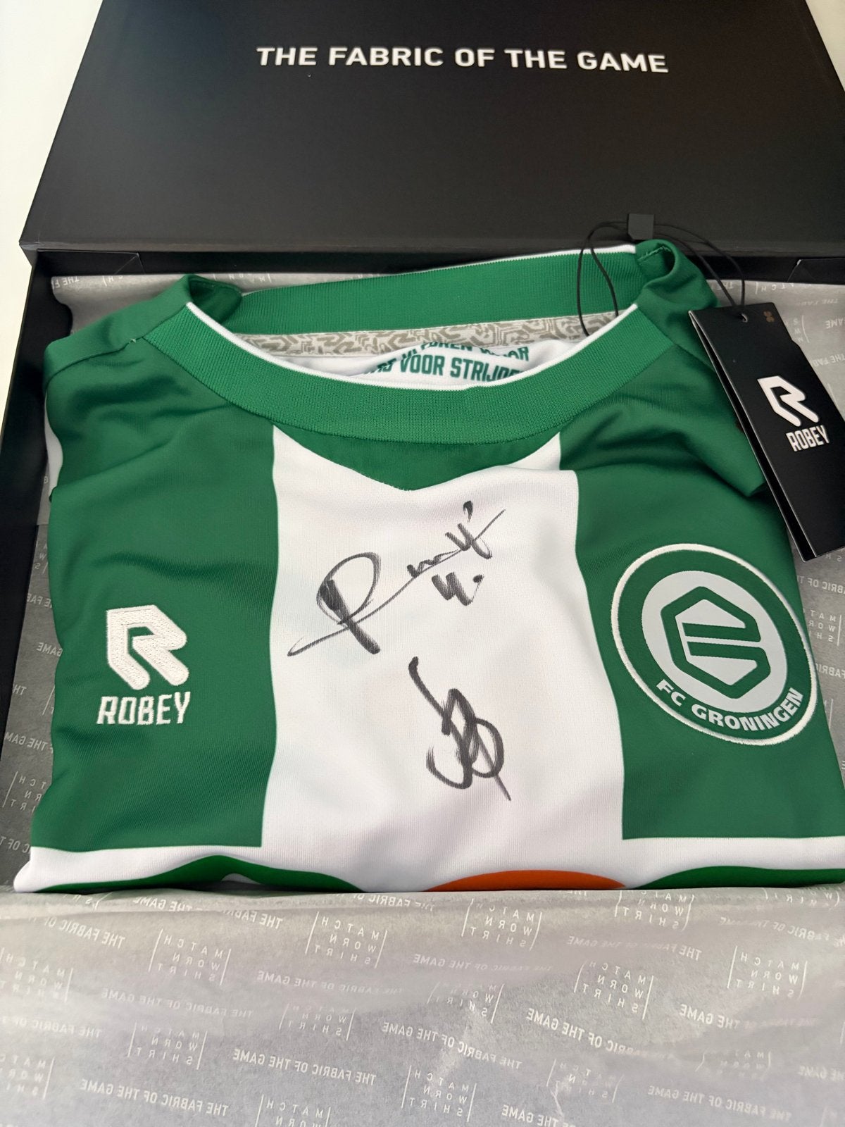Gesigneerd FC Groningen Wedstrijdshirt & Wedstrijdbal, Ophalen of Verzenden, Nieuw, Overige binnenlandse clubs, Shirt