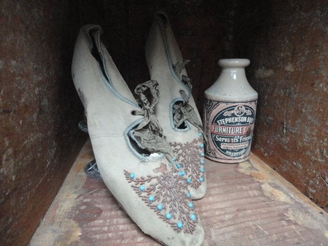 antieke SCHOENTJES grijs/groenig,turquoise steentjes,borduur, Ophalen of Verzenden, Dames