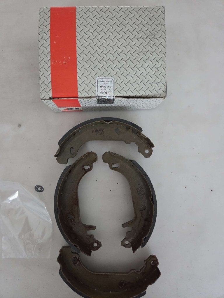 Set Remschoenen Renault 5 9 11 19 21 Clio, Niet ingevuld, Niet ingevuld, Ophalen of Verzenden, Niet ingevuld