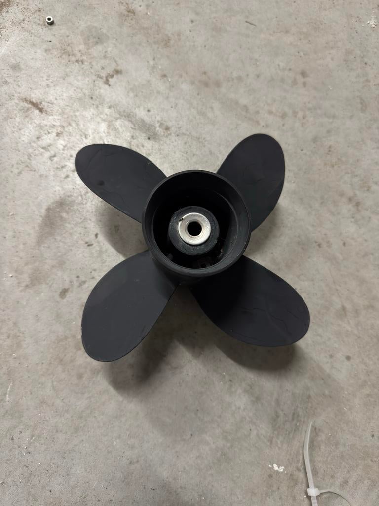 Propeller honda 10/15 pk, Watersport en Boten, Ophalen of Verzenden, Zo goed als nieuw