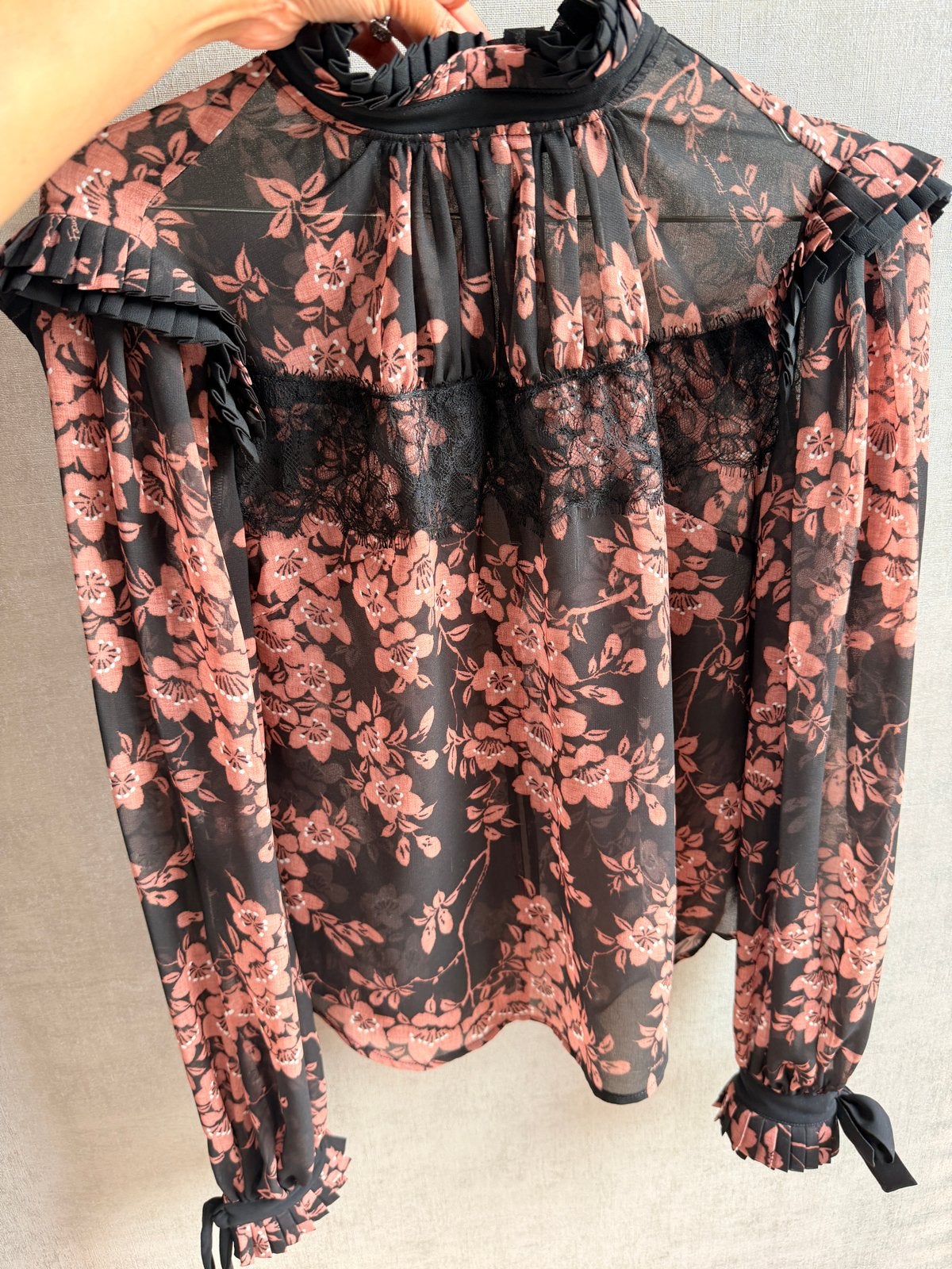 Elisabetta Franchi Blouse met Bloemenprint en Kant, Zwart, Ophalen of Verzenden, Zo goed als nieuw, Lange mouw