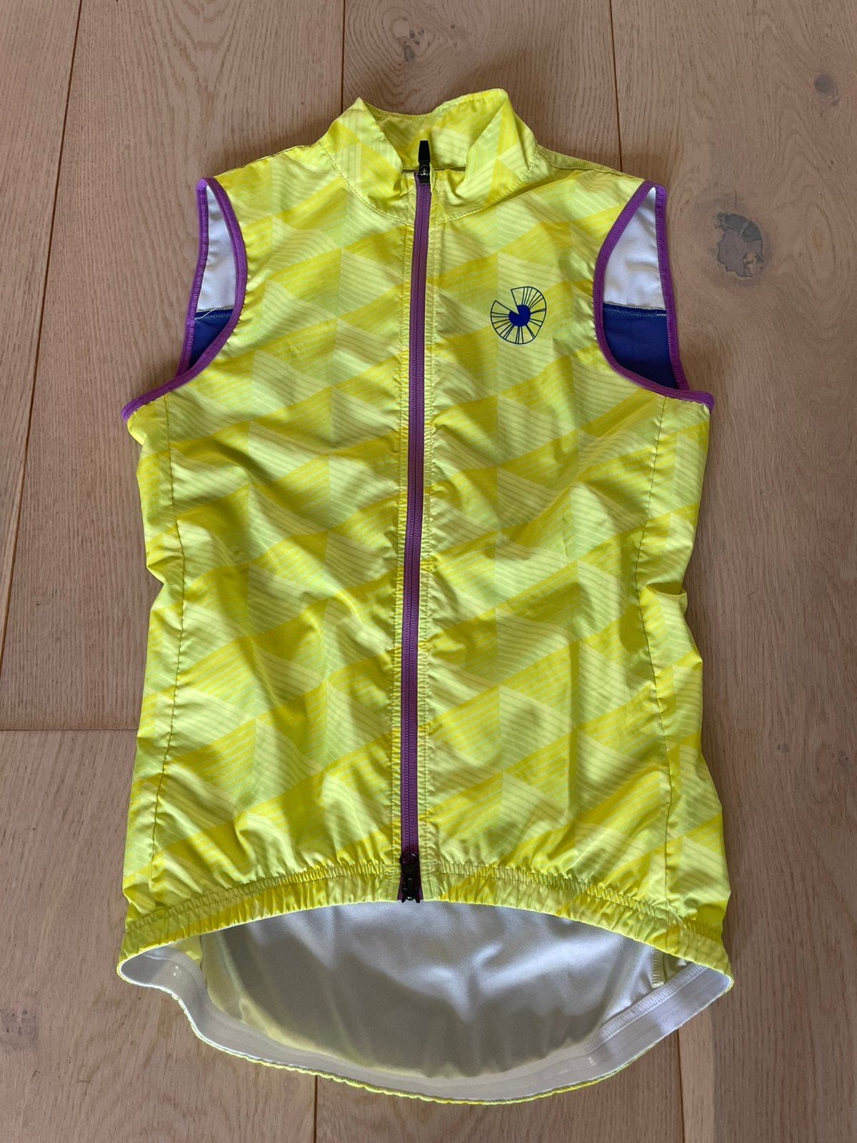 Dames wielervest Iris Trellis jusr in case geel blauw maat S, Verzenden, Zo goed als nieuw, Bovenkleding