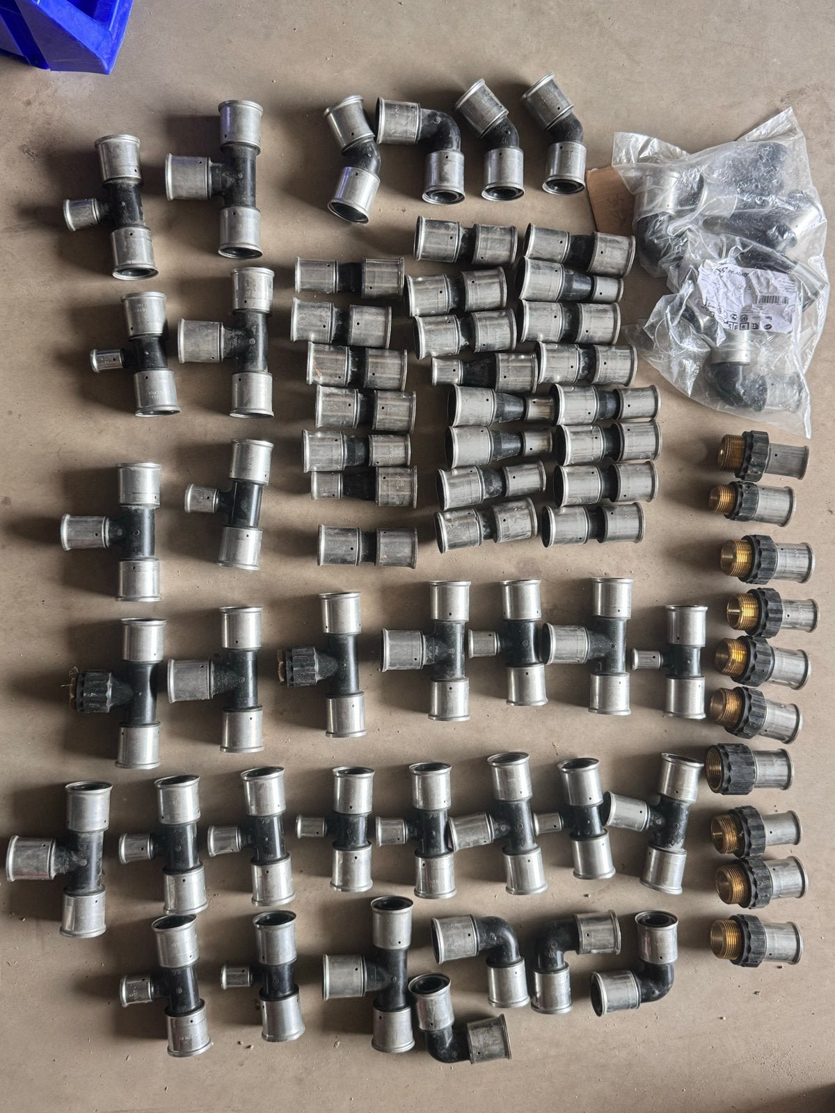 PARTIJ nieuwe 70 Henco perskoppelingen 40mm, Ophalen, Nieuw, Overige typen