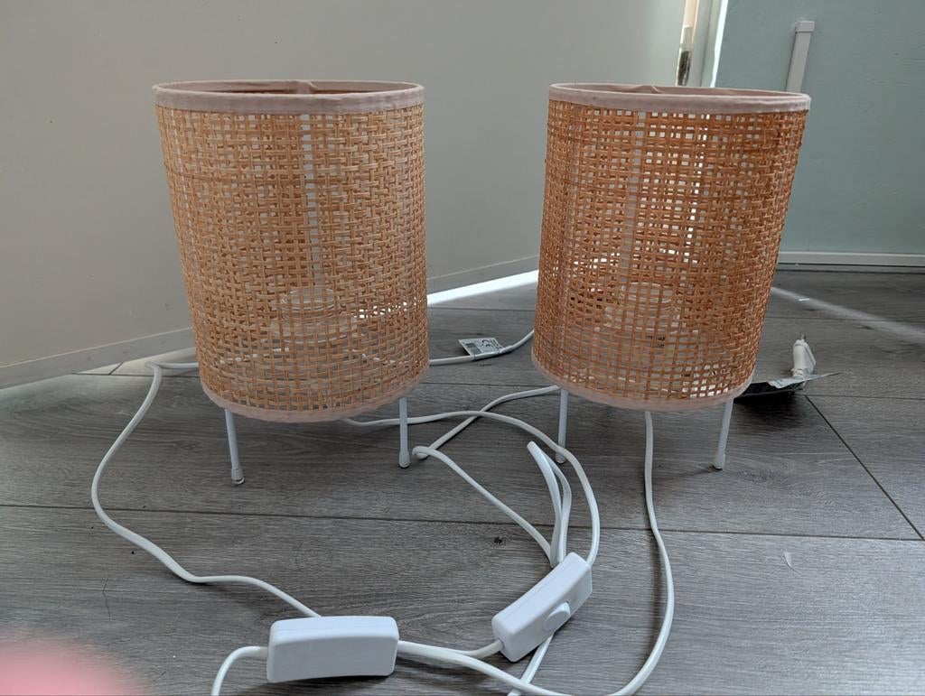 Twee lampjes, Ophalen