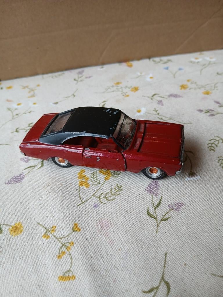 Opel Rekord 1900. Dinky toys France,  opknapper, Ophalen of Verzenden, Gebruikt, Auto, Dinky Toys