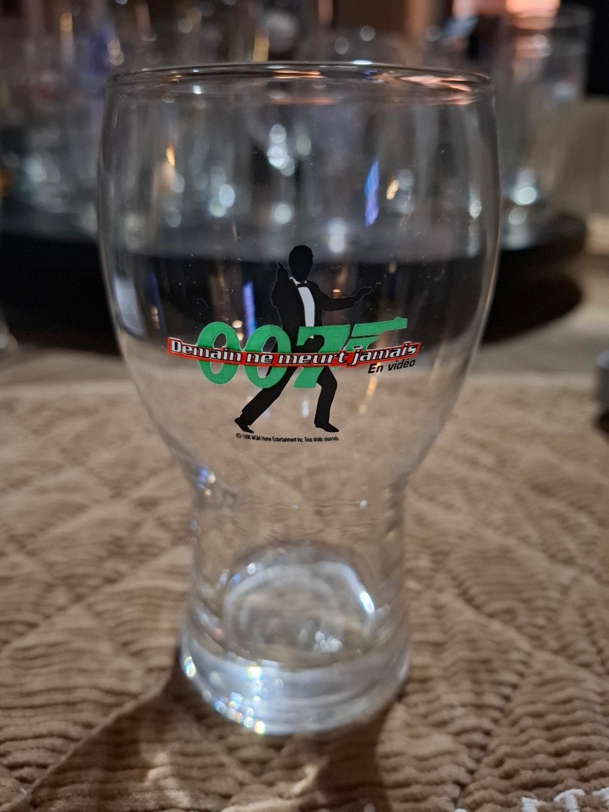 Heineken 007 james bond glas, Verzamelen, Ophalen of Verzenden, Zo goed als nieuw, Glas of Glazen, Heineken