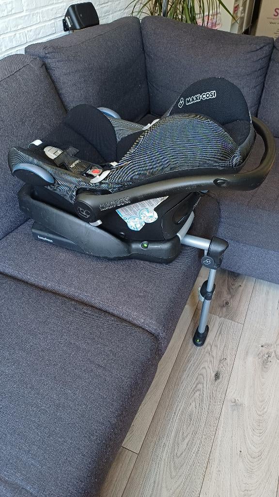 Maxi Cosi Cabriofix op easybase met winterzak en verkleiner, Kinderen en Baby's, Autostoeltjes, Ophalen, Gebruikt, Overige methoden