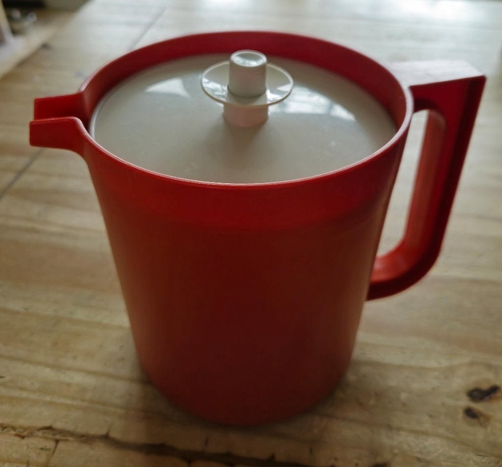 Tupperware Sapkan met vacuüm deksel 1,5L Donker oranje-Crème, Met deksel, Beker of Kan, Oranje, Ophalen of Verzenden