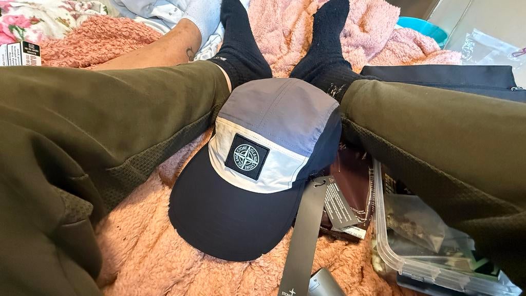 Stone Island pet Tela Placcata Bicolore 5 Panel Cap limited, Kleding | Heren, Hoeden en Petten, Nieuw, Pet, One size fits all