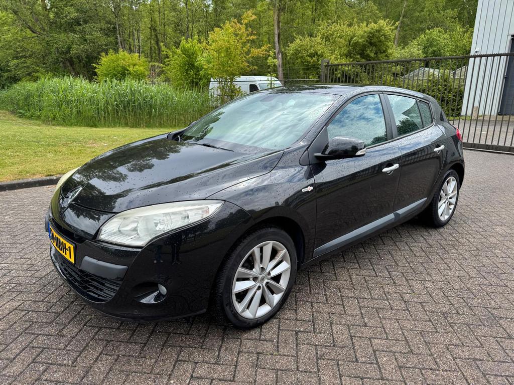 Renault Mégane 1.6 Celsium/NAVI/CRUISE/CLIMA/PARKEERSENSOR, Auto's, Stof, Gebruikt, 4 cilinders, Zwart