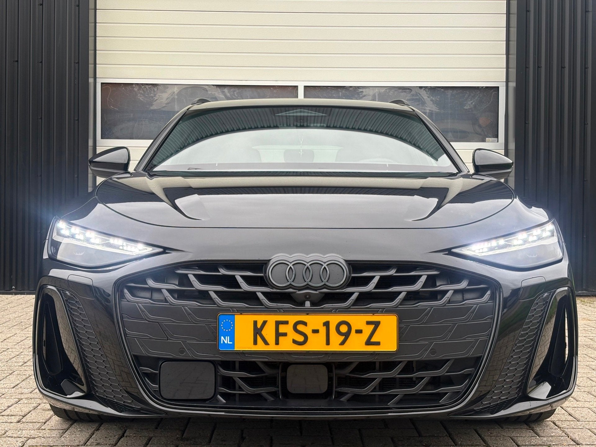 Audi A6 Avant 2.0 e-hybrid quattro S edition Competition, Auto's, Automaat, Dealer onderhouden, Gebruikt, 4 cilinders