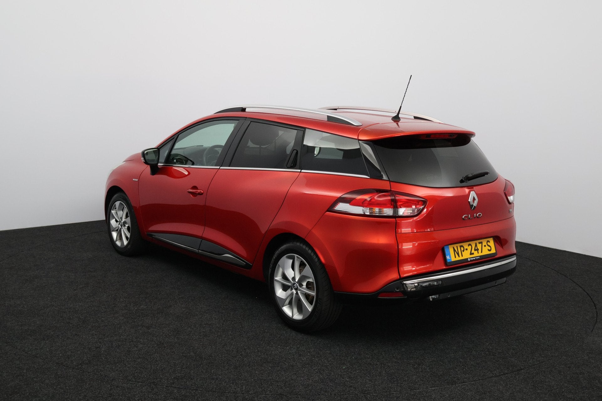 Renault Clio Estate 0.9 TCe Limited /Ketting Verv.! /DAB+! /, Voorwielaandrijving, 898 cc, Gebruikt, 580 kg