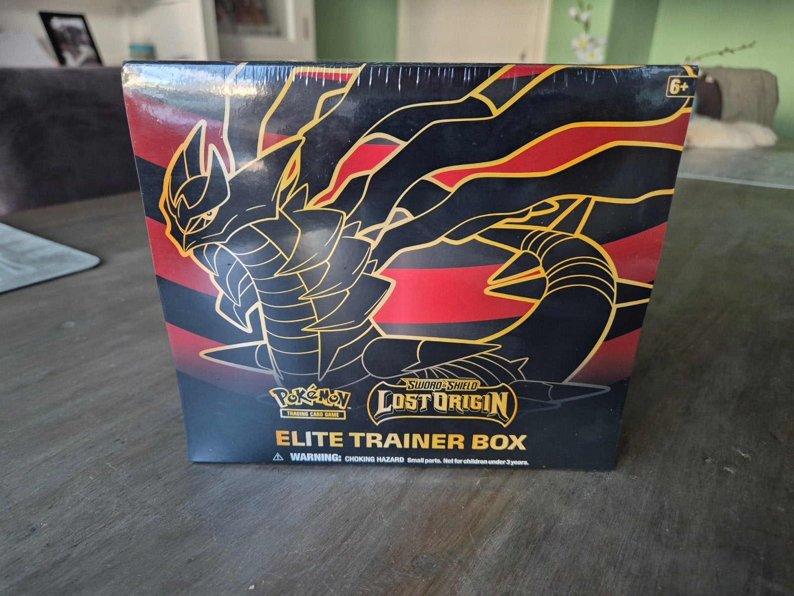 Lost Origin Elite Trainer Box Sealed!, Ophalen of Verzenden, Nieuw, Overige typen, Foil