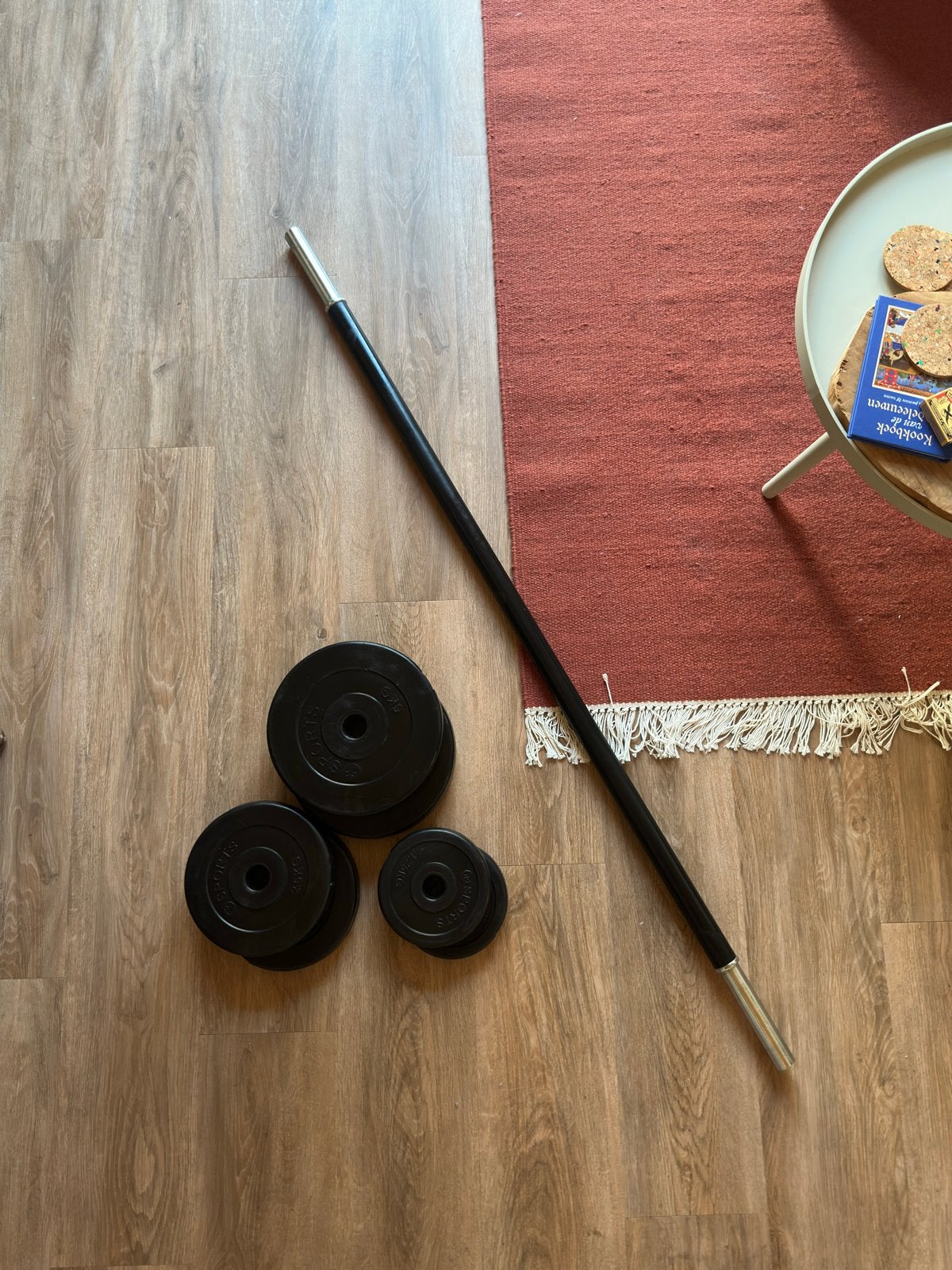 Halterstang 150cm (lichtgewicht) met 17.5 kg gewichtschijven, Sport en Fitness, Ophalen, Gebruikt, Armen, Halterset
