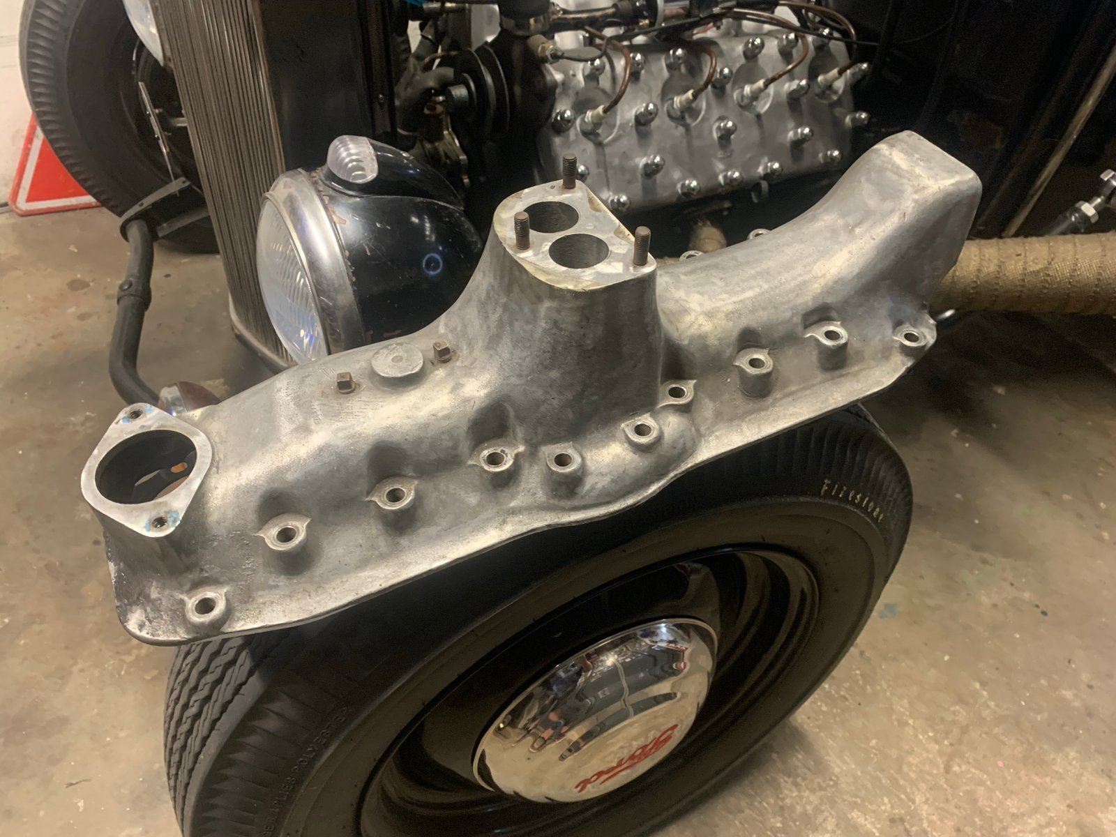 Intake spruitstuk Ford Flathead V8 (1932-1948) stromberg, Ophalen, Gebruikt, Ford