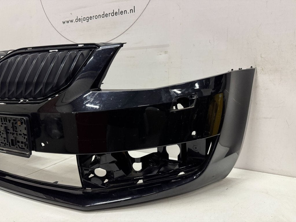 SKODA OCTAVIA VOORBUMPER BUMPER 2013- 5E0807221, Voor, Skoda, Bumper, Skoda Auto a.s.
