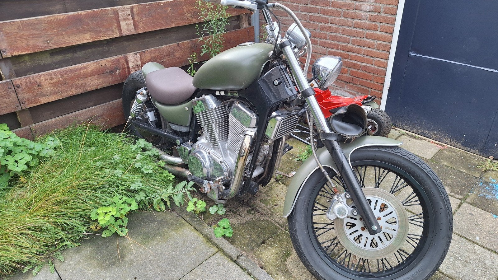 Suzuki Intruder VS 1400, Cardan-aandrijving, 2 cilinders, Chopper, Gebruikt