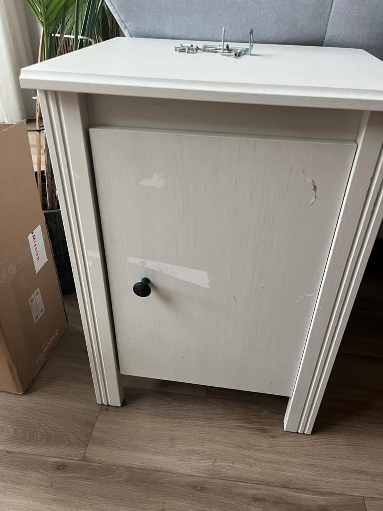 Wit nachtkastje van Ikea, Huis en Inrichting, Brandblussers en Brandkasten, Gebruikt, Ophalen of Verzenden