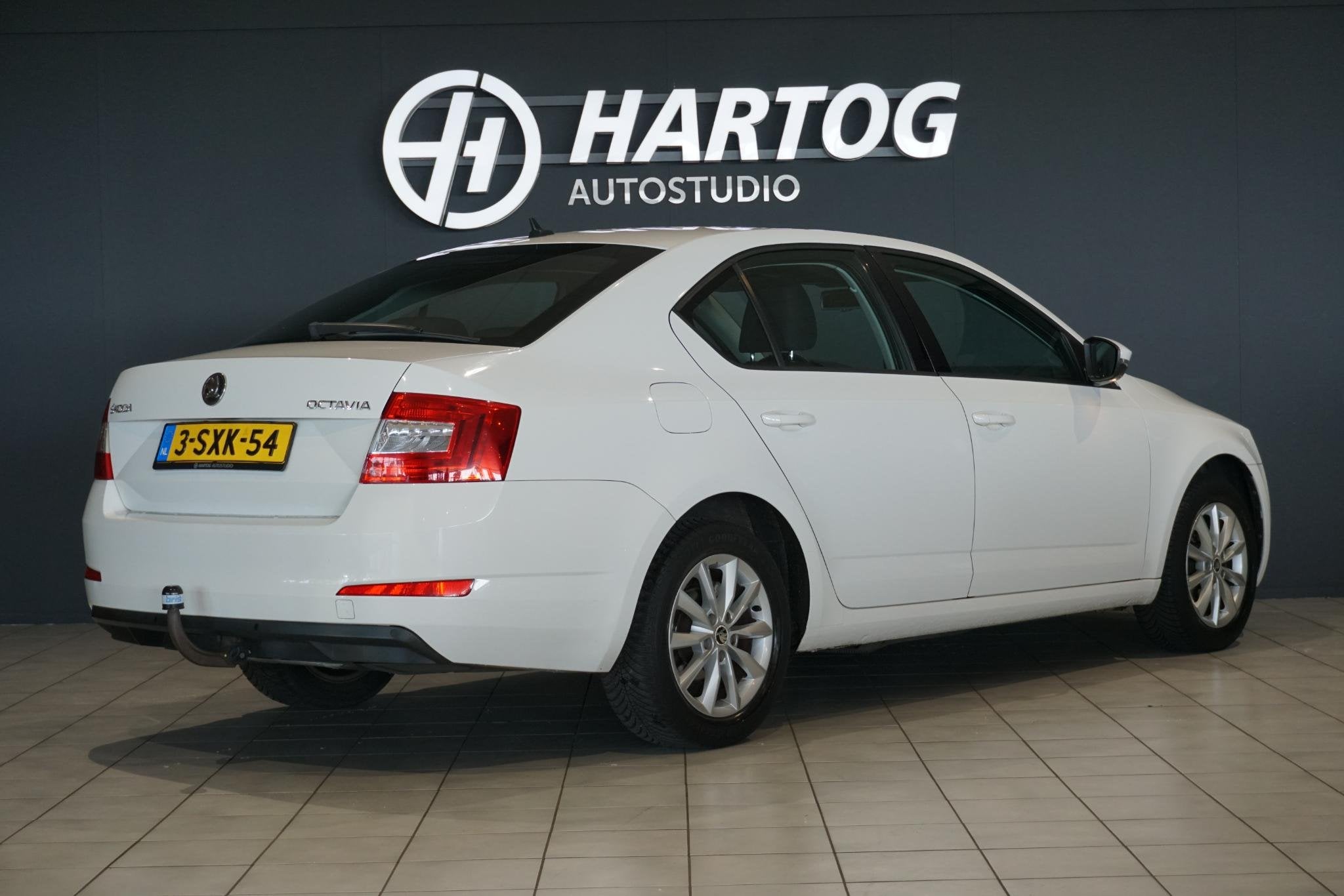 Skoda Octavia 1.2 TSI Greentech Ambition Businessline + AFN., Auto's, Skoda, Voorwielaandrijving, Euro 5, Stof, Gebruikt