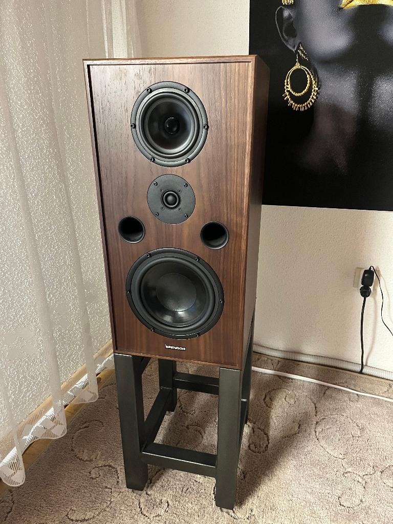 Spendor Classic 1/2, Overige merken, Ophalen of Verzenden, Zo goed als nieuw, 120 watt of meer