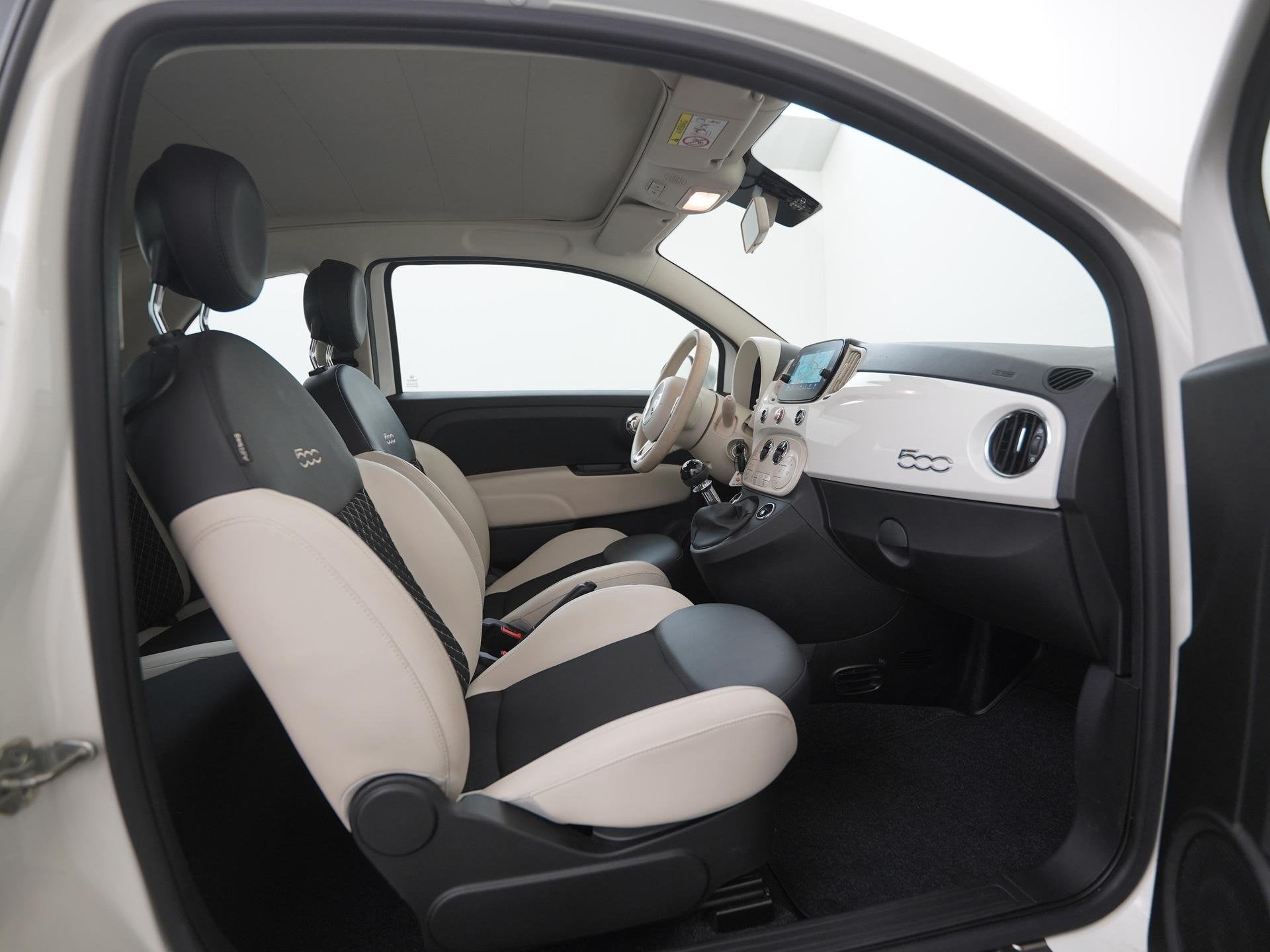 Fiat 500C 1.0 Hybrid Dolcevita | Navigatie | Apple/Android C, Voorwielaandrijving, 12 maanden, Stof, 4 stoelen