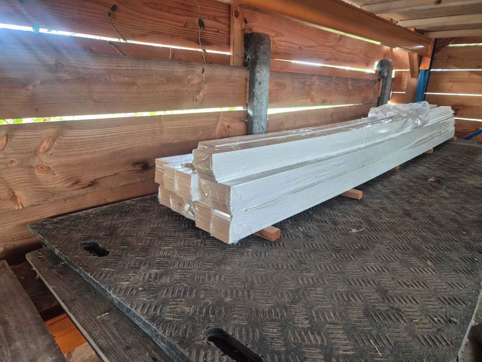 140 plinten voor Agnes platen, 2 euro per stuk, Ophalen, Overige materialen, 250 cm of meer, Lijsten