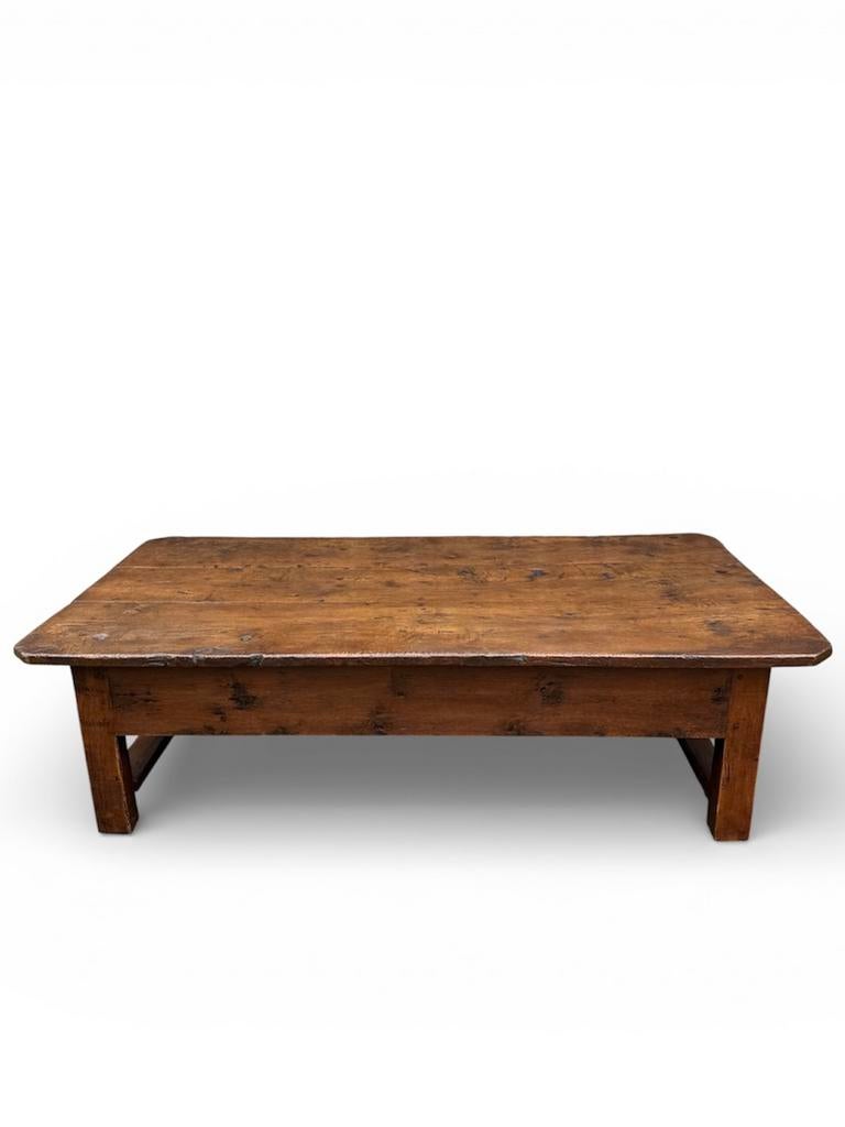 Antieke Spaanse salontafel 18e eeuw, Antiek en Kunst, Ophalen