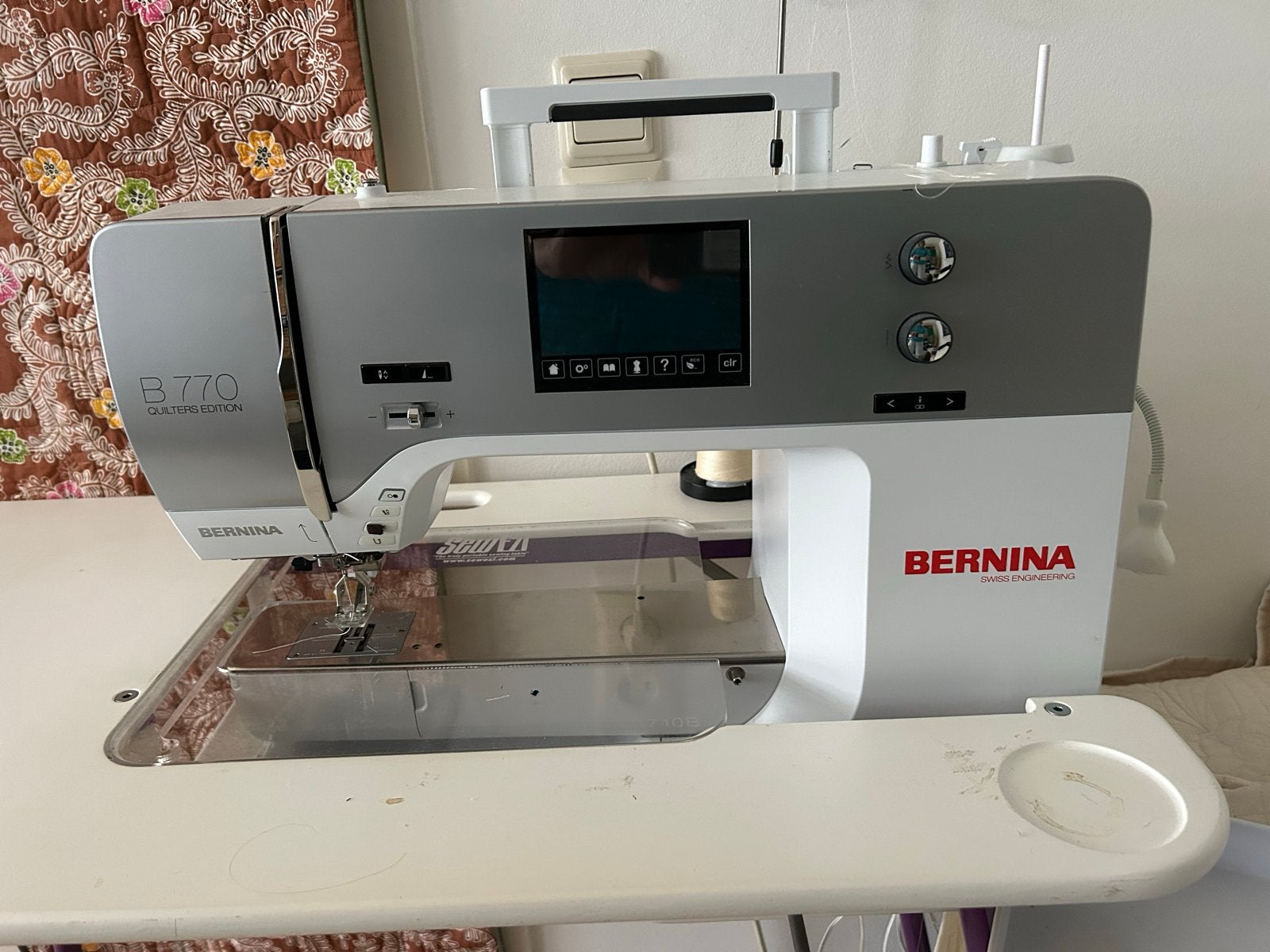 Bernina B770 Q.E. naaimachine, Hobby en Vrije tijd, Naaimachines en Toebehoren, Ophalen, Gebruikt, Naaimachine, Bernina