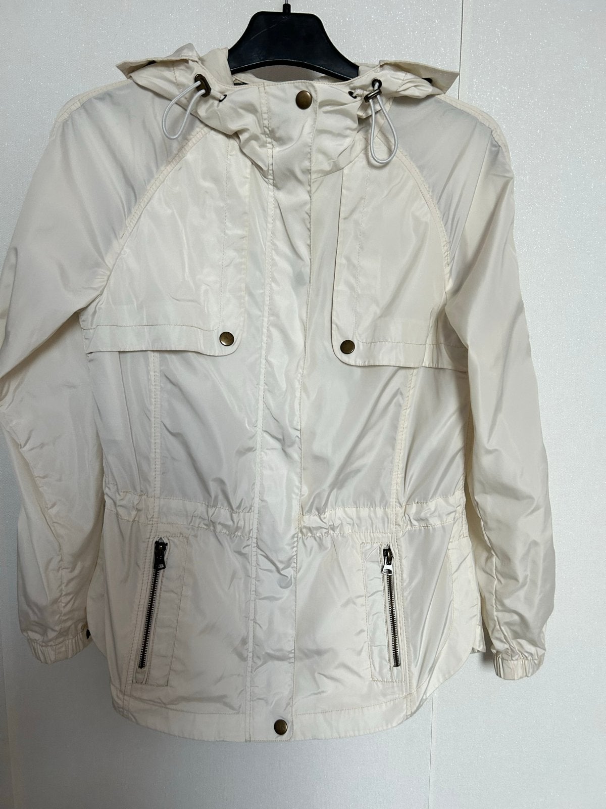 Windjack met capuchon - Crème/Beige maat S, Ophalen, Zo goed als nieuw, Maat 36 (S), Beige
