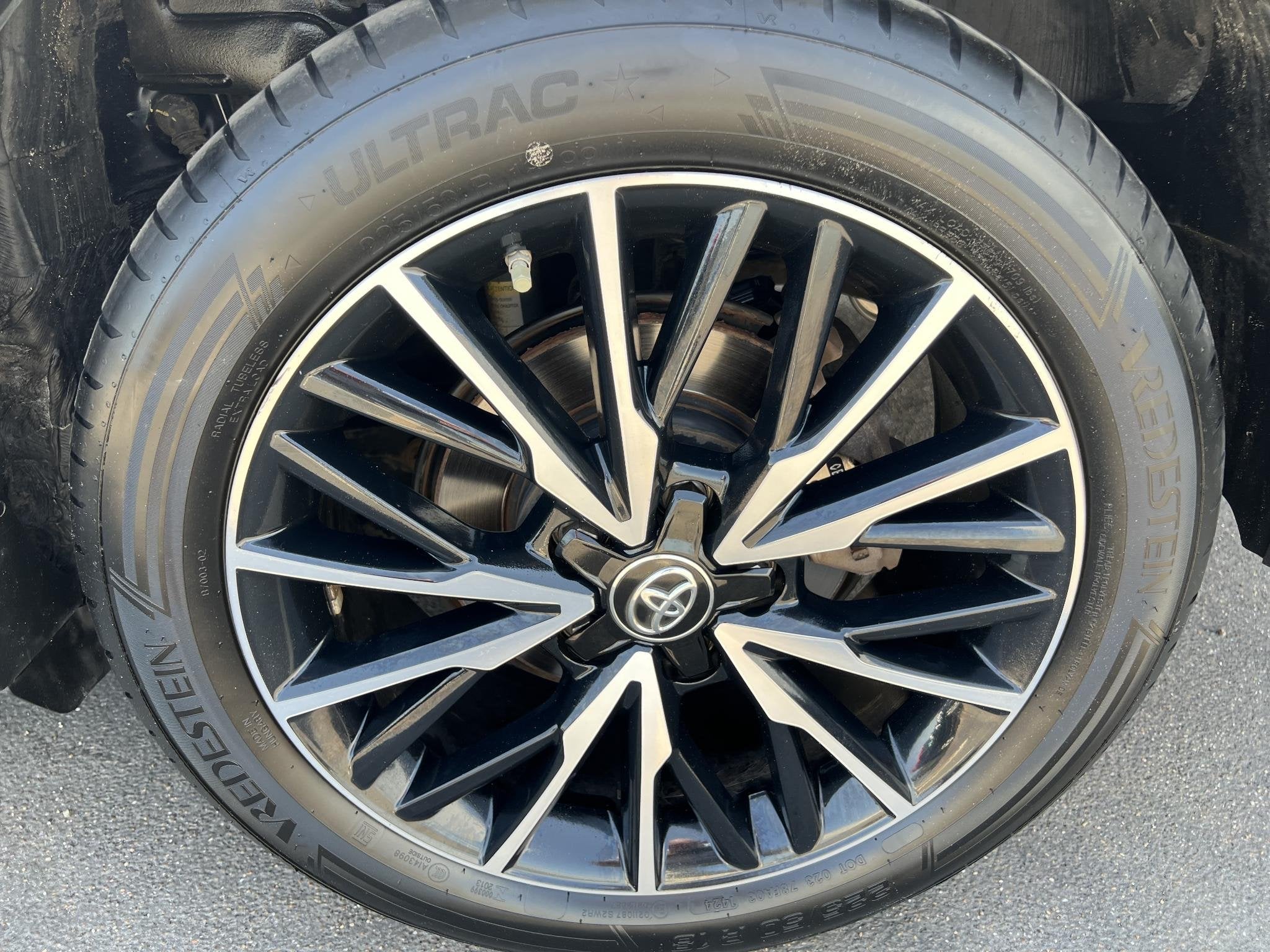 Toyota C-HR 1.2 Active 116PK Zeer nette dealer onderhoudenin, Voorwielaandrijving, Stof, Gebruikt, 4 cilinders