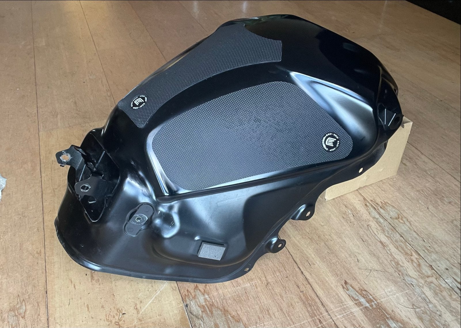 Yamaha MT10 2016-2022 brandstoftank lichte krasjes., Ophalen of Verzenden, Gebruikt