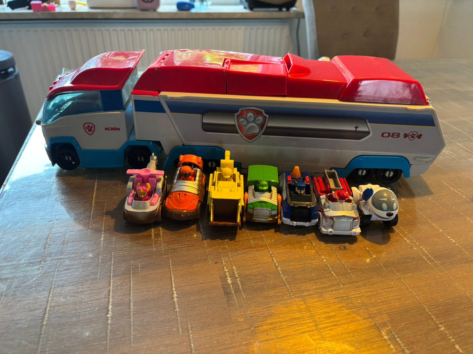 Paw patrol bus met voertuigen, Ophalen, Gebruikt
