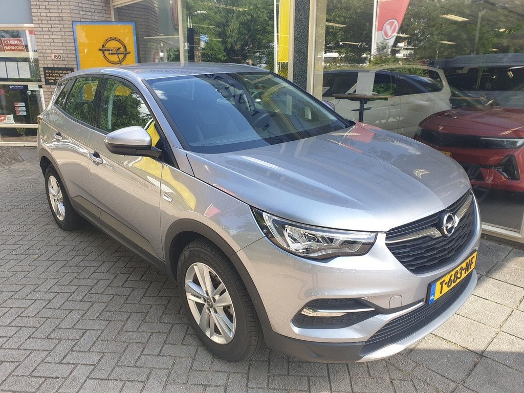 Opel Grandland X 1.2 TURBO ECC APPLE CAR PLAY BLUET. L.M., Auto's, Opel, Stof, Gebruikt, 1199 cc, Bedrijf