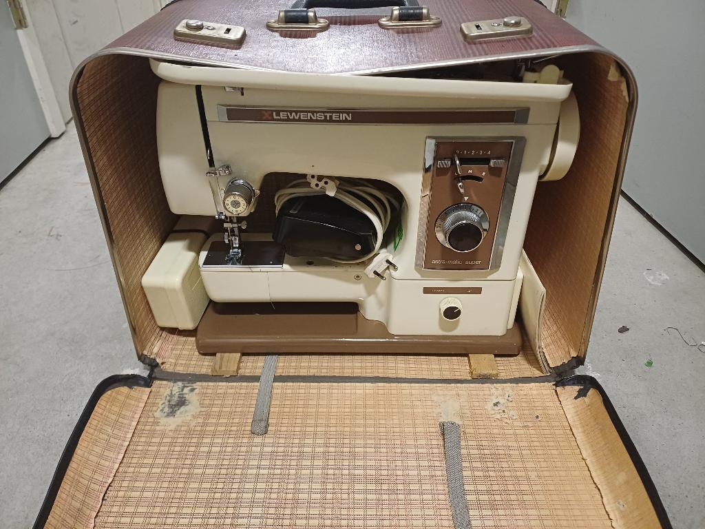 Naaimachine, Ophalen, Gebruikt, Naaimachine, Overige merken